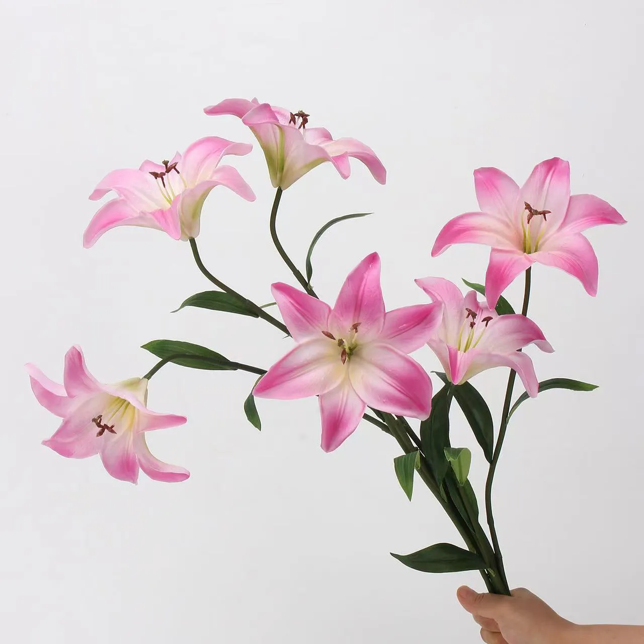 The future of flower vase and artificial flowers