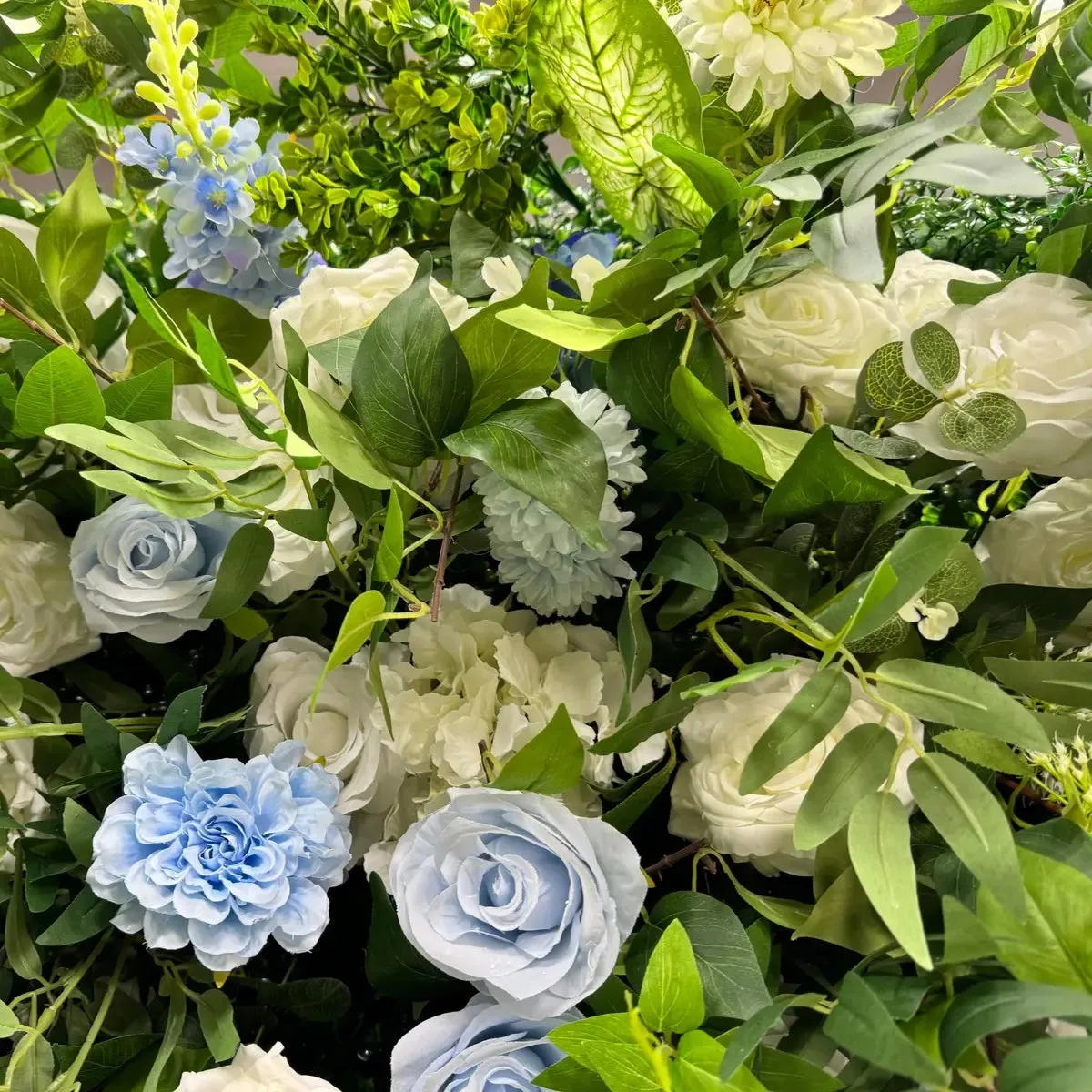 Blomme muur groen kunsmatige stof opgerolde gordyn blomme agtergrond vir partytjie