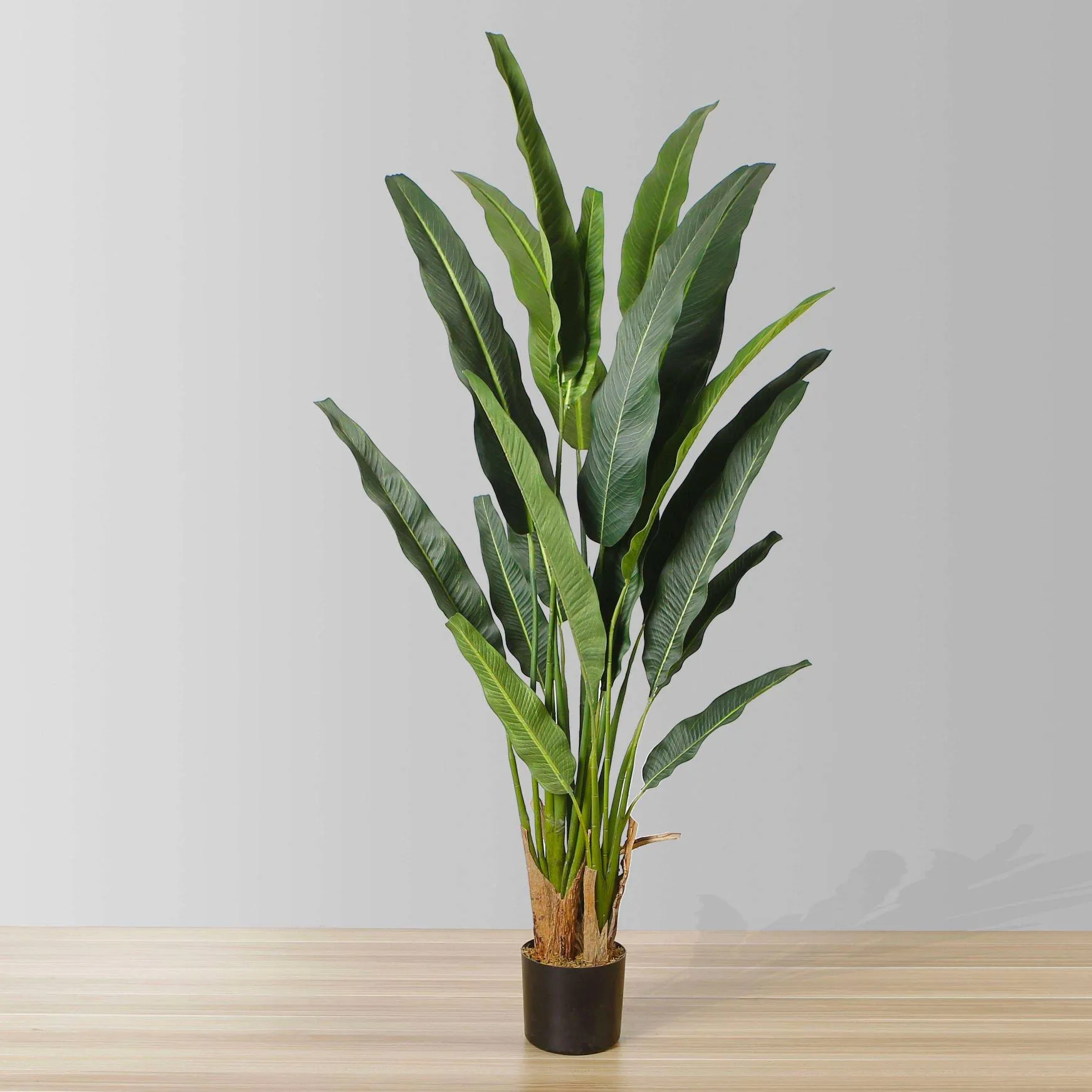 Senior kunsmatige reisigers palmboom potplant